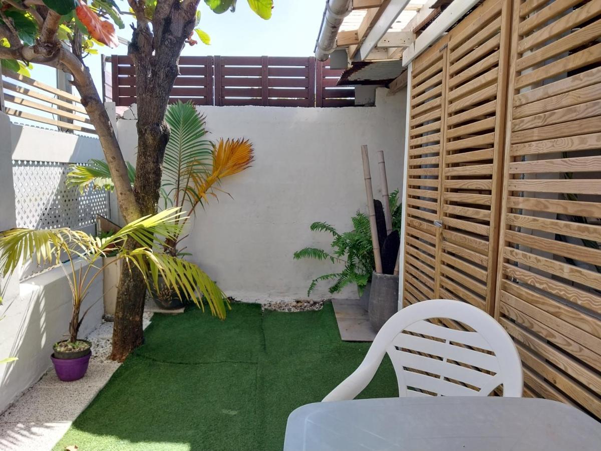Vila Les Badamiers Saint Pierre Exteriér fotografie