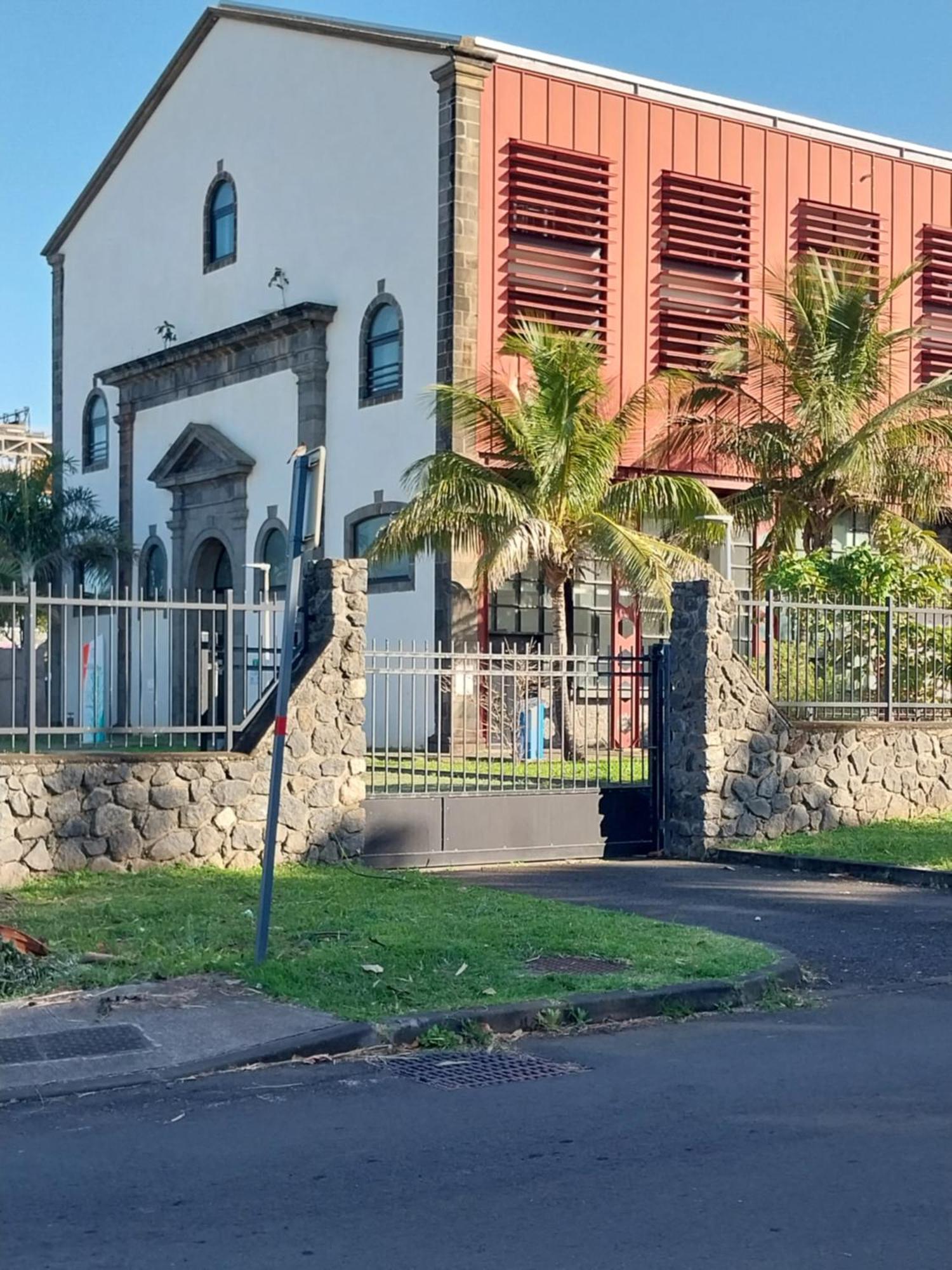 Vila Les Badamiers Saint Pierre Exteriér fotografie