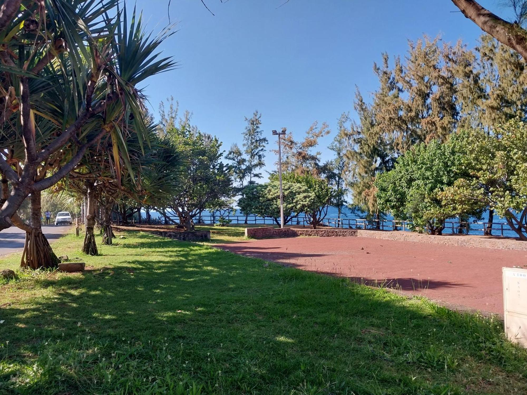 Vila Les Badamiers Saint Pierre Exteriér fotografie